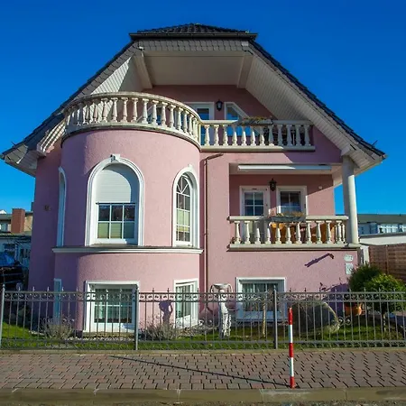 Vivien * Goehren (Ruegen)